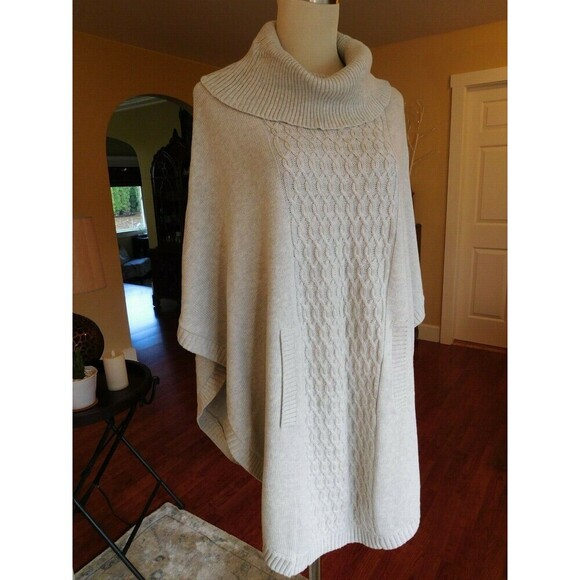 Super Cute Cabi # 3003 "Cowl Poncho" Heather Gray Cotton Poncho Sweater SMALL - Picture 6 of 9